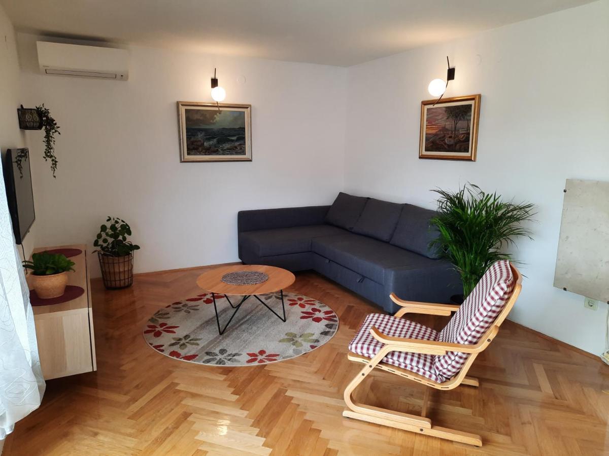 Apartment Maeistro By Privileggio Residence روفينج المظهر الخارجي الصورة