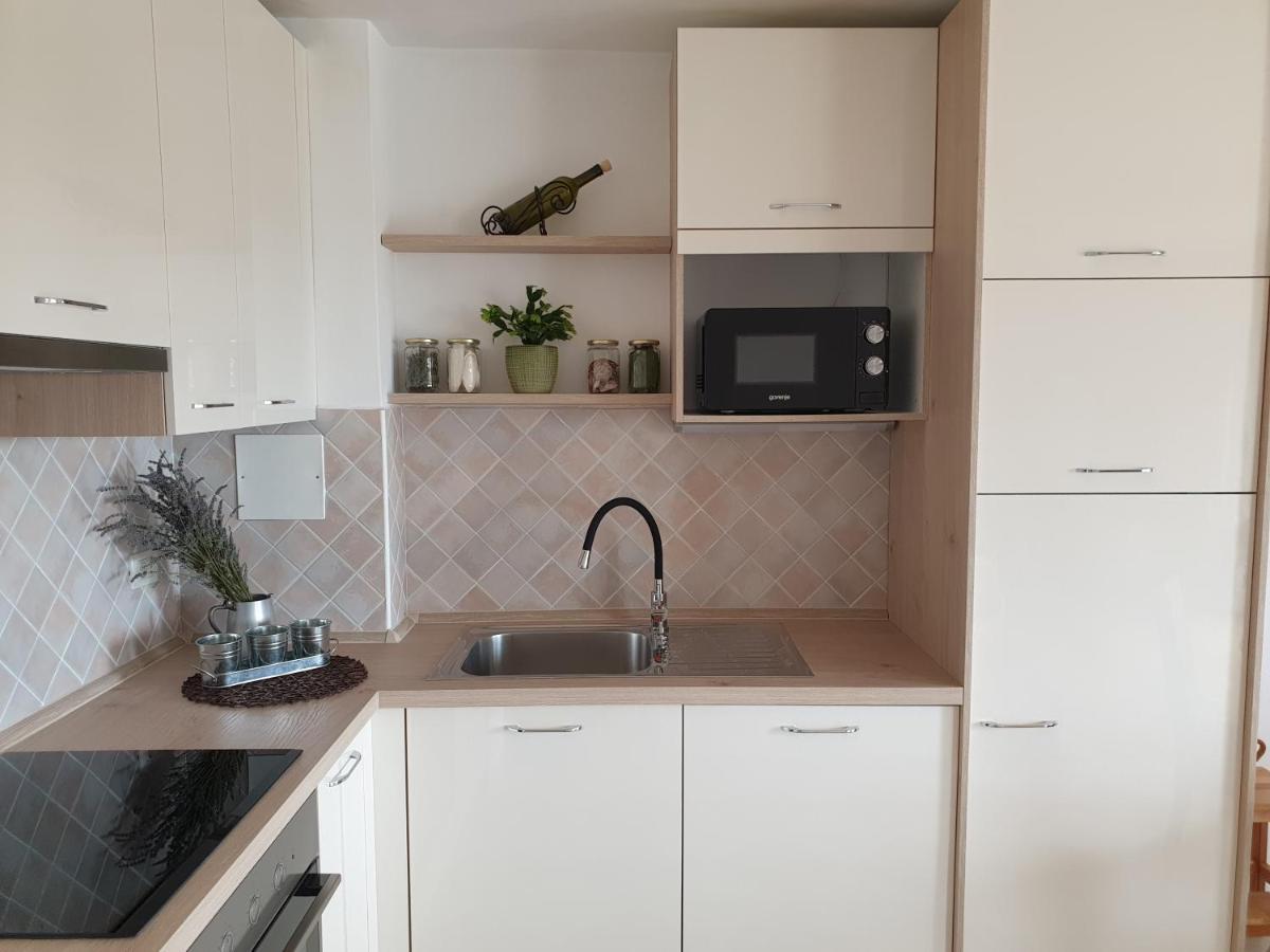 Apartment Maeistro By Privileggio Residence روفينج المظهر الخارجي الصورة